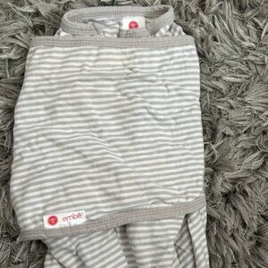 Embre 2‑Way Swaddle — One Size (6–14 lbs)